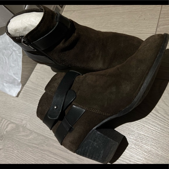 Dolce Vita Jaxen Booties / Ankle Boots - Picture 2 of 12